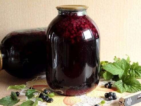 Compote de cassis pour un pot de 3 litres pour l'hiver - 5 recettes avec une photo pas à pas