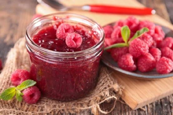 Raspberry jam for the winter - 5 simple recipes with a photo step by step