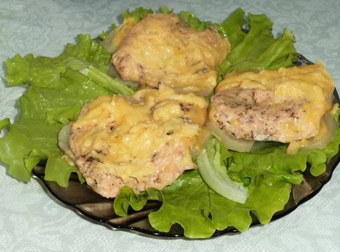 Pink salmon in foil in a slow cooker