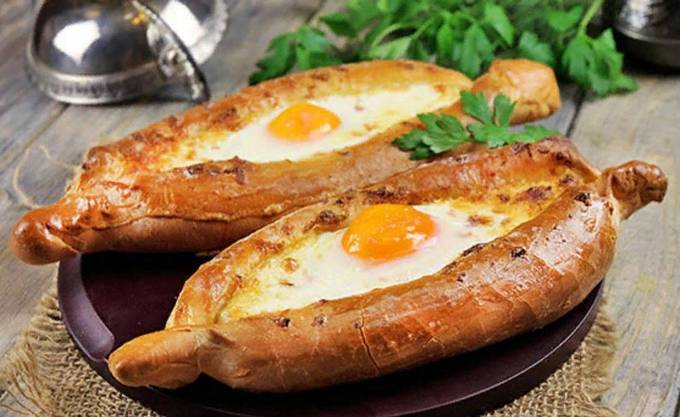 Khachapuri boat