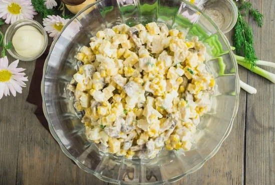 Chicken salad with pickled mushrooms and corn