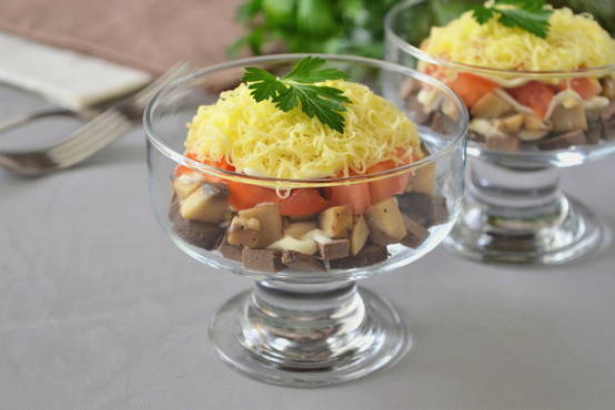 Salade de foie et de champignons