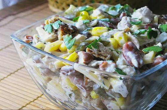 Salade de haricots en conserve