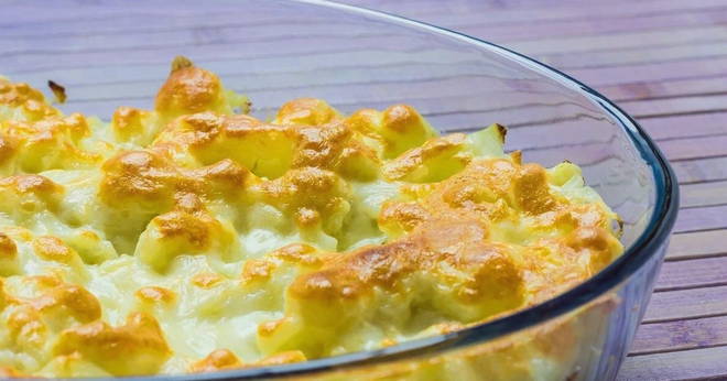 Oven cauliflower casserole