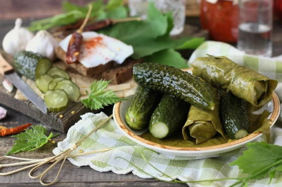 Lightly salted cucumbers in a 3-liter jar