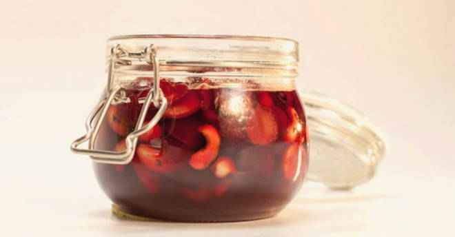 Cherry jam with nuts