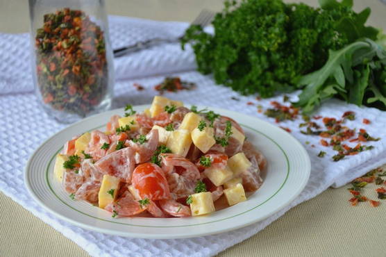 Smoked chicken salad without mayonnaise