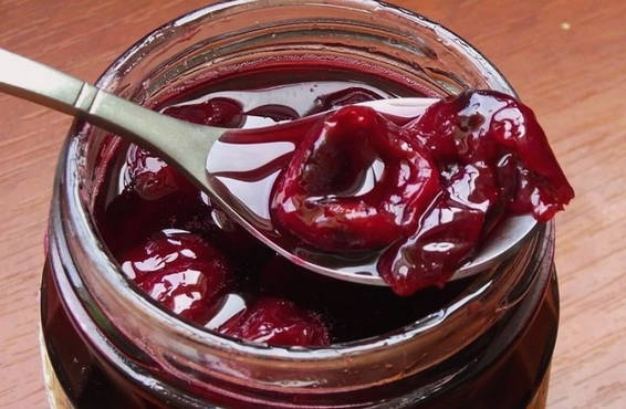 Cherry pie jam