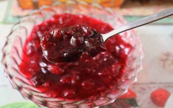 Confiture de groseilles du tsar aux cerises