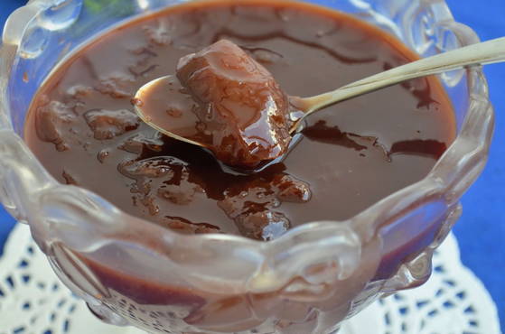 Plum jam with chocolate