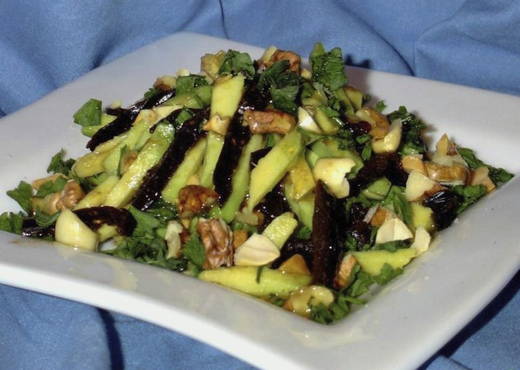 Avocado salad without mayonnaise