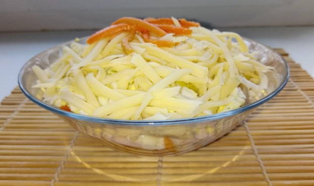 Salade de jambon soufflé et champignons frits