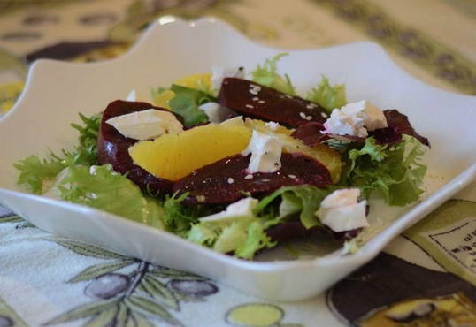 Beetroot salad with oranges