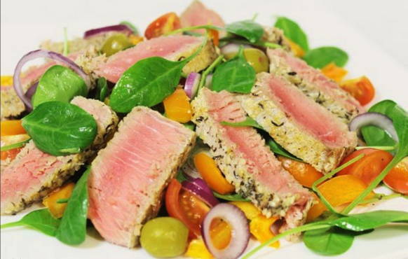 Tuna and spinach salad