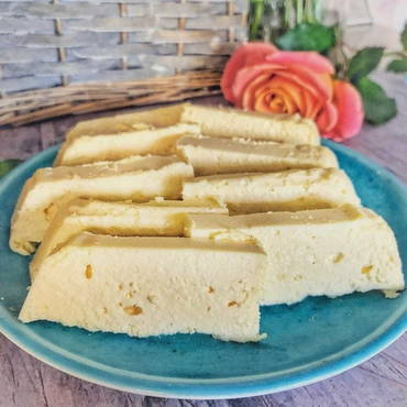 Steamed cottage cheese casserole