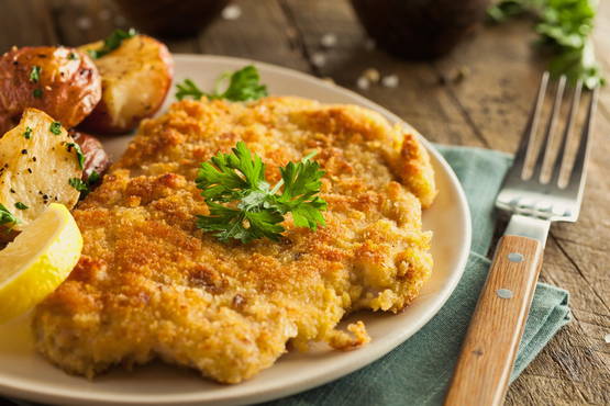 Pork chops in bread crumbs