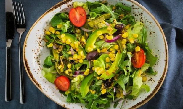 Avocado and corn salad