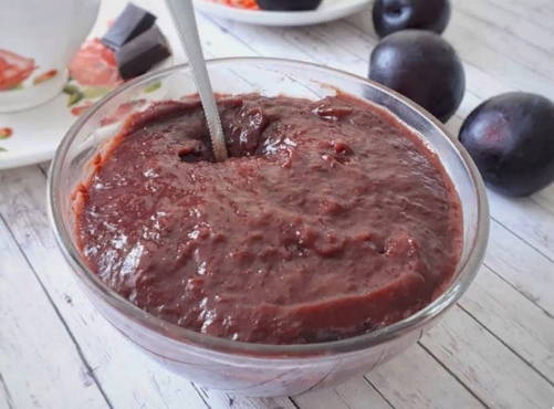 Pitted plum jam