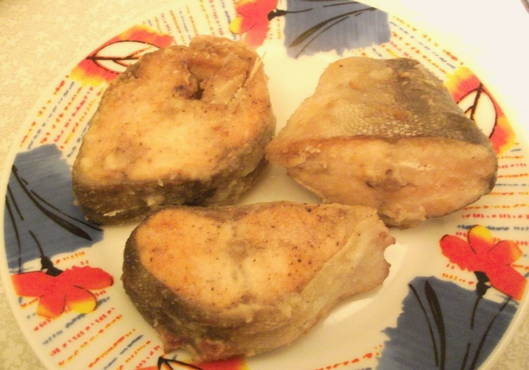 Pink salmon fried in flour