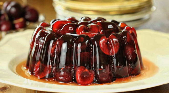 Cherry Jelly with Gelatin