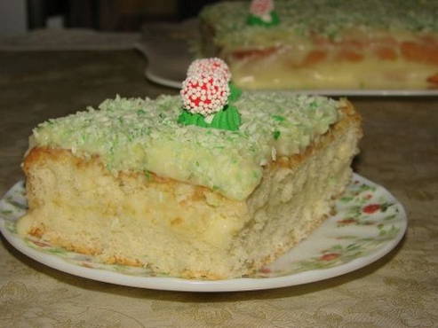 Sponge cake with custard