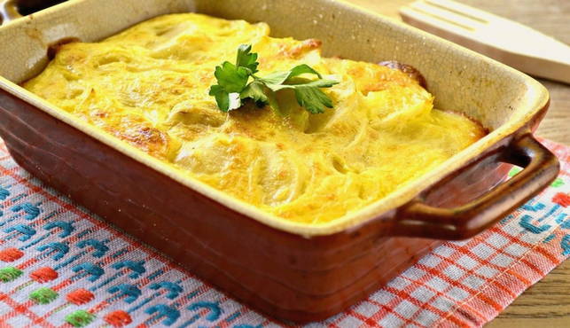 Potato casserole with cheese