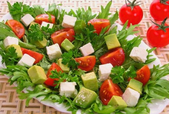 Salade d'avocat et de tomates