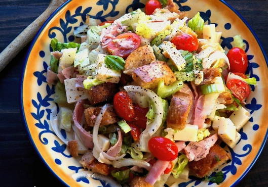 Salade de jambon, fromage et tomates