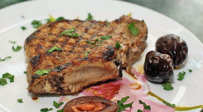 Grilled pork chop