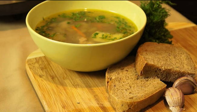 Pickle with pearl barley in a slow cooker