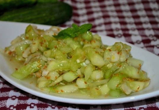 Salade de concombre chinois à l'ail