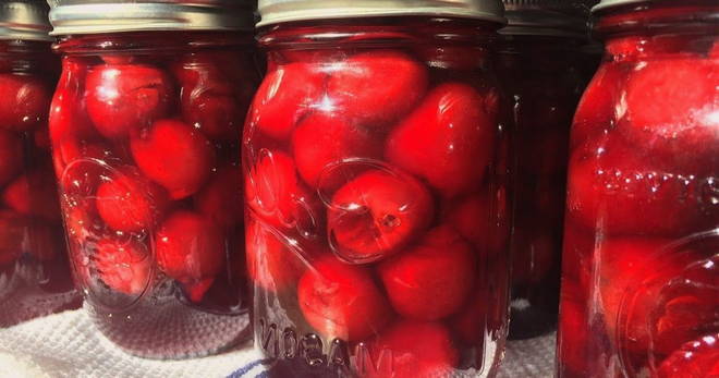 Pitted cherry compote