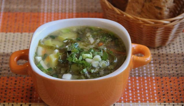 Sorrel cabbage soup with egg