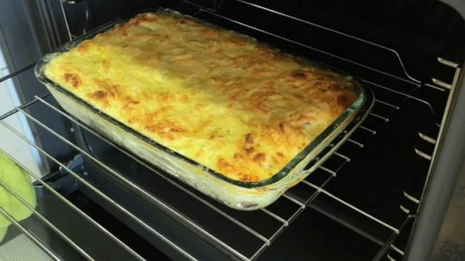 Casserole de pommes de terre à la viande hachée et aux champignons