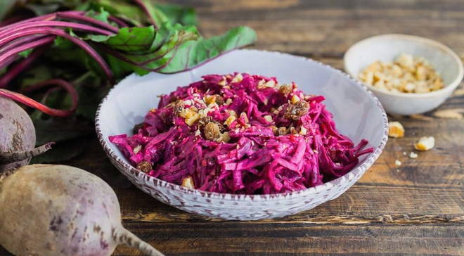 Boiled beetroot salad