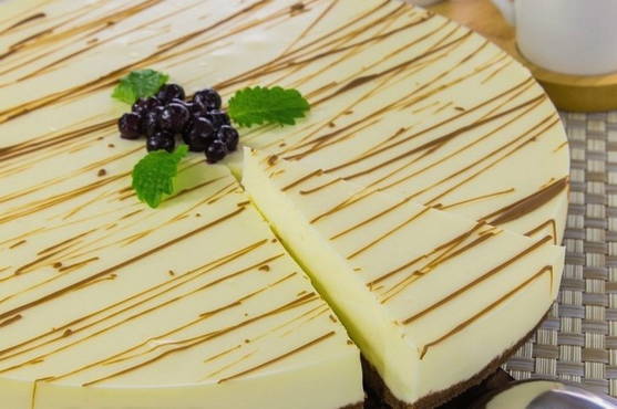 Cheesecake without baking with gelatin