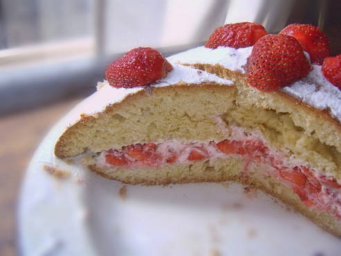 Gâteau éponge aux fraises