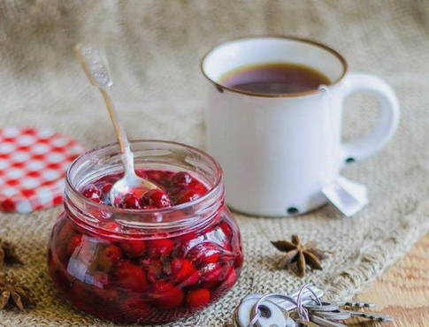 Confiture de cornouiller aux graines