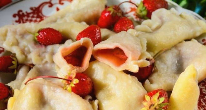 Dumplings with wild strawberries