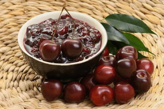 Confiture de cerises à l'orange