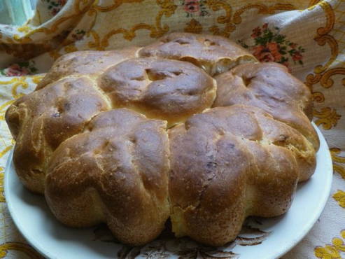 Easter cake on wheat leaven