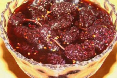 Confiture de mûres et groseilles