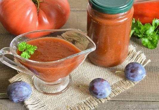 Plum ketchup for the winter