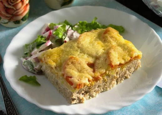 Zucchini casserole with minced meat in the microwave