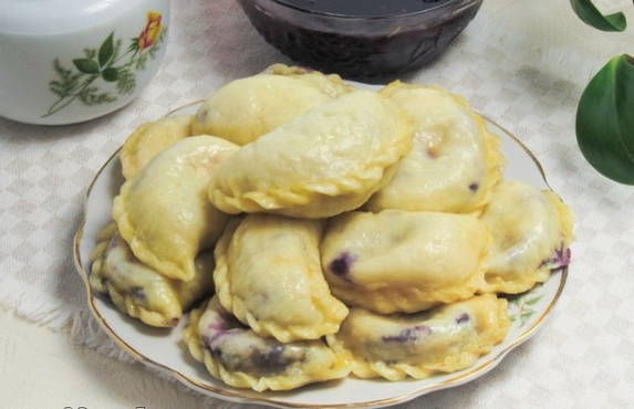 Blueberry dumplings without eggs