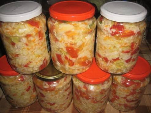 Delicious tomatoes with cabbage for the winter