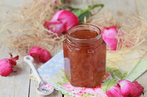 Confiture de pétales de rose au citron