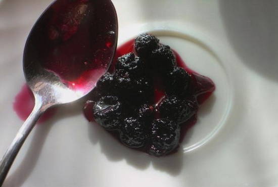 Confiture de framboise noire