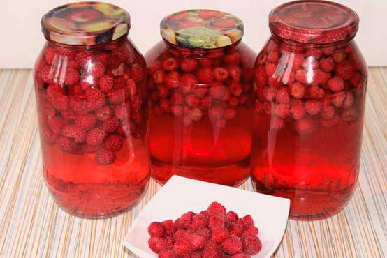 Compote de framboises pour l'hiver en pot de 3 litres