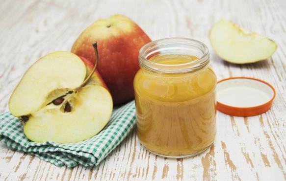 Apple jam with peel